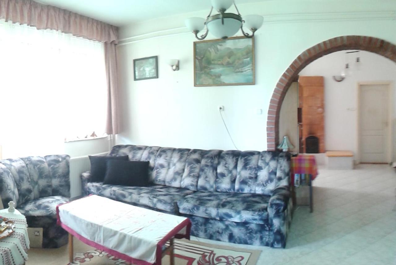 Hutter Vendeghaz Hotel Szantod Ngoại thất bức ảnh